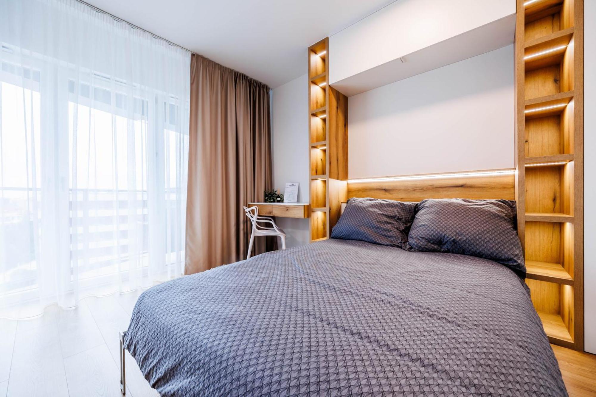 Premium Suite- Center, Capital Towers, Free Parking Apartment *
