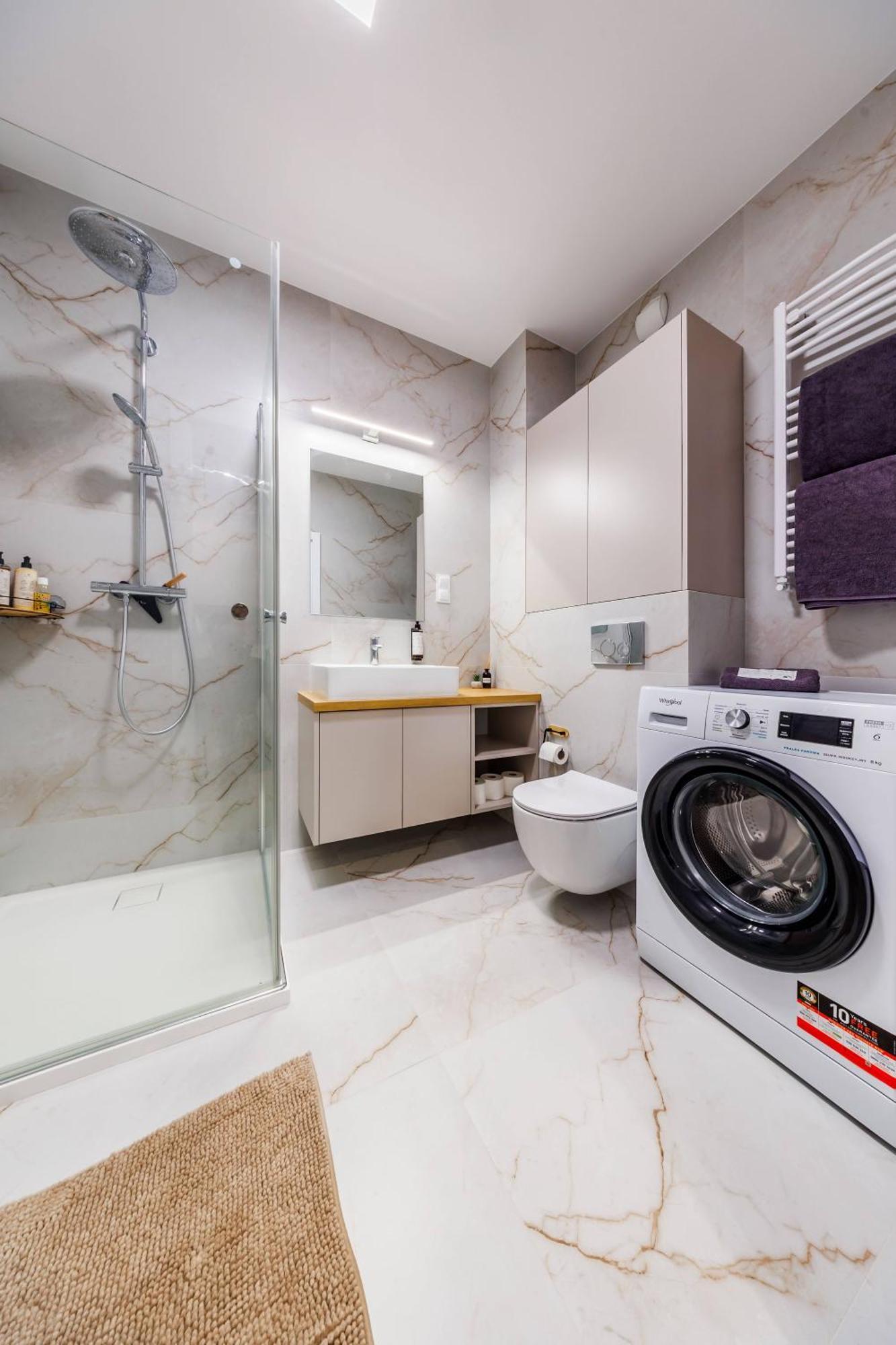 Premium Suite- Center, Capital Towers, Free Parking Apartment Rzeszow