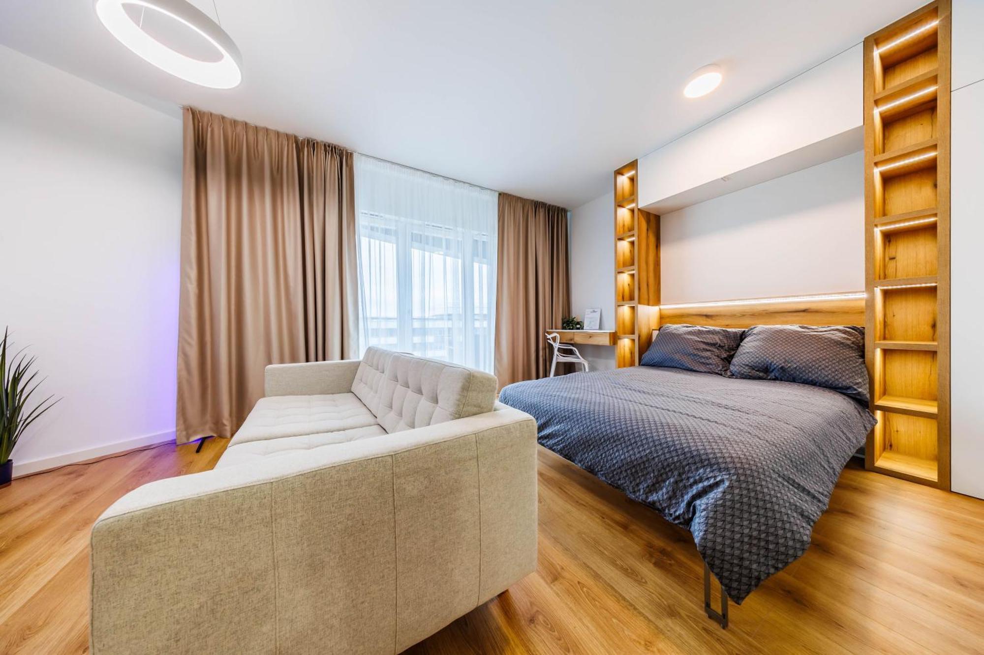 Premium Suite- Center, Capital Towers, Free Parking Apartment *